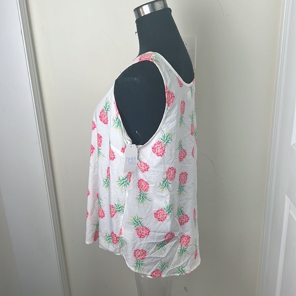 Time And Tru Two Set Casual Shorts & Tank Top - Picture 9 of 11